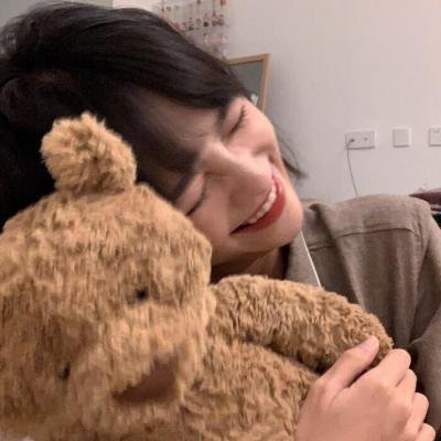 入职保安，我能偷听美女心声